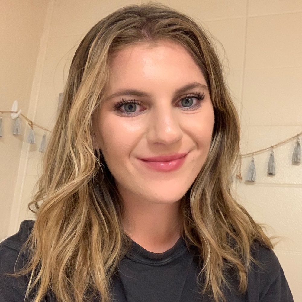 Meet your Posher, Kelly